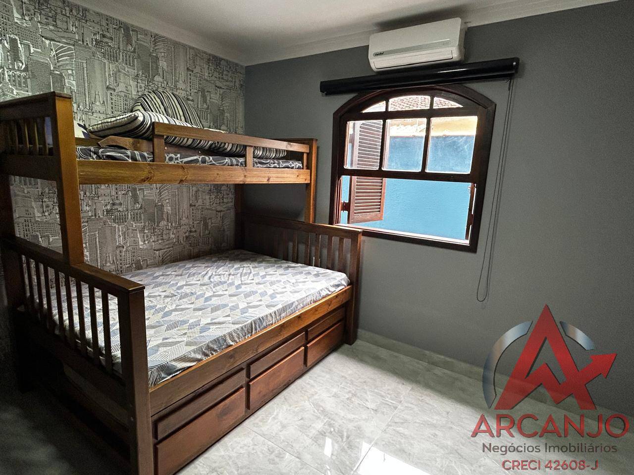 Casa à venda com 3 quartos, 330m² - Foto 20