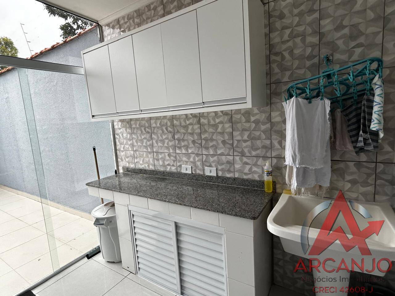Casa à venda com 3 quartos, 330m² - Foto 24