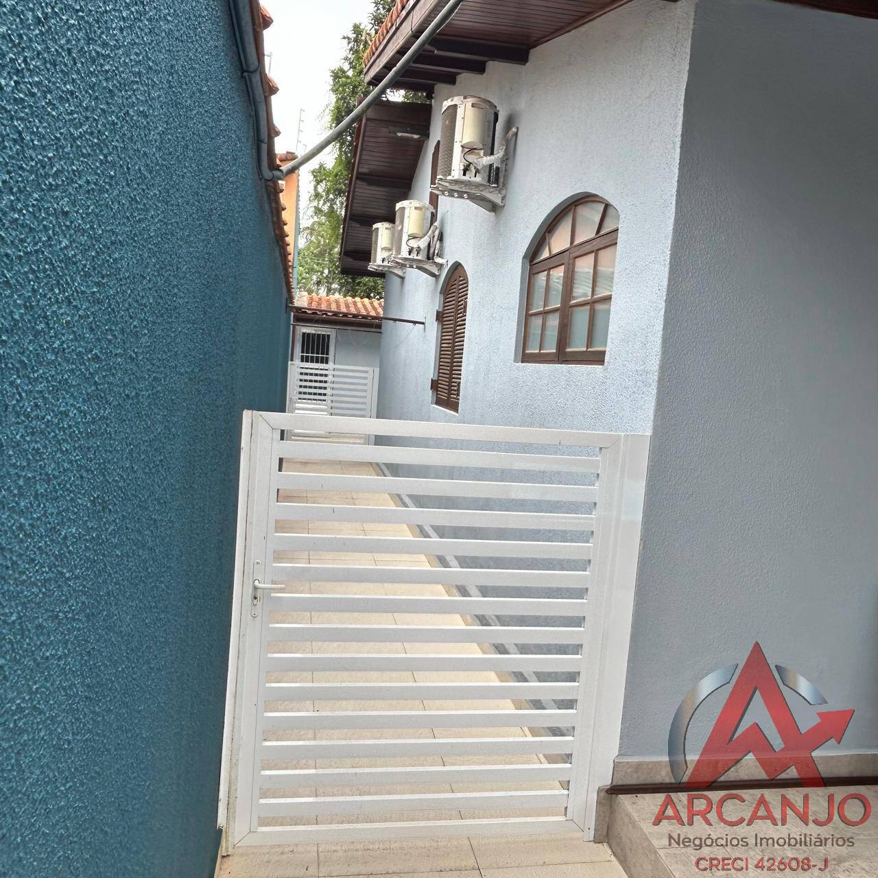 Casa à venda com 3 quartos, 330m² - Foto 21