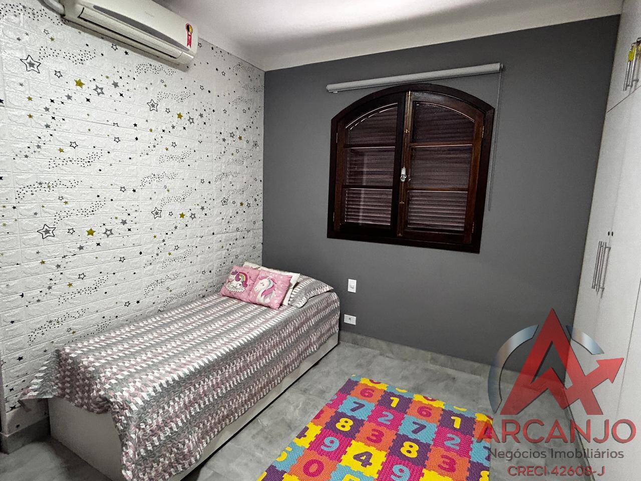 Casa à venda com 3 quartos, 330m² - Foto 33