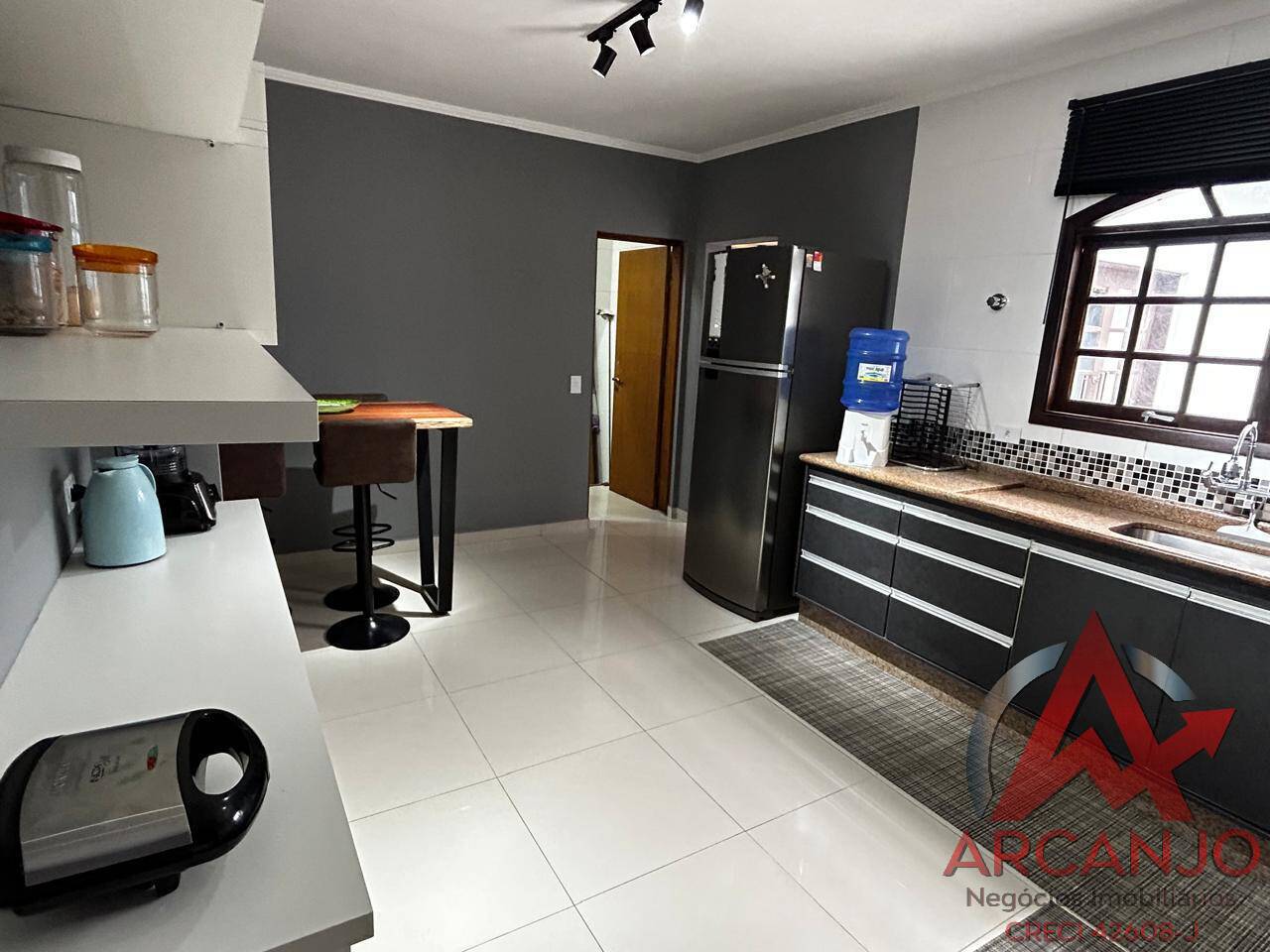 Casa à venda com 3 quartos, 330m² - Foto 45