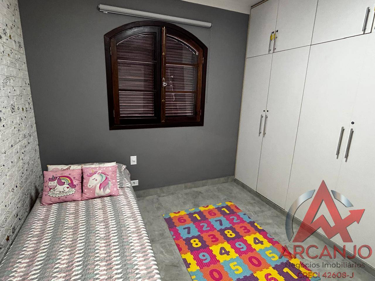 Casa à venda com 3 quartos, 330m² - Foto 36