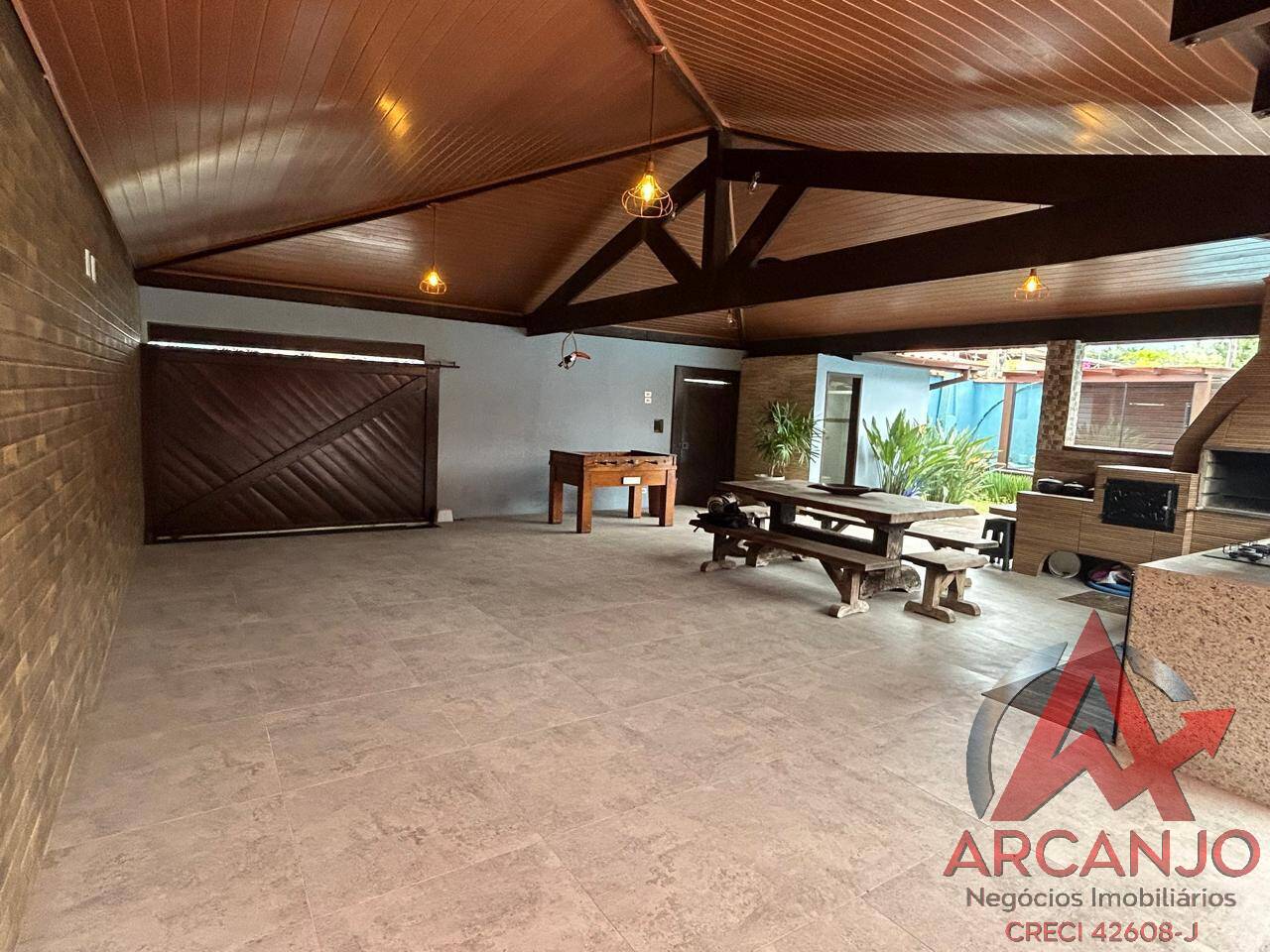 Casa à venda com 3 quartos, 330m² - Foto 10