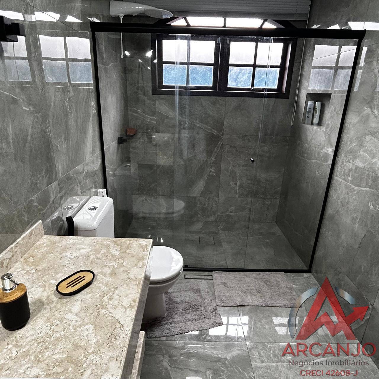 Casa à venda com 3 quartos, 330m² - Foto 55