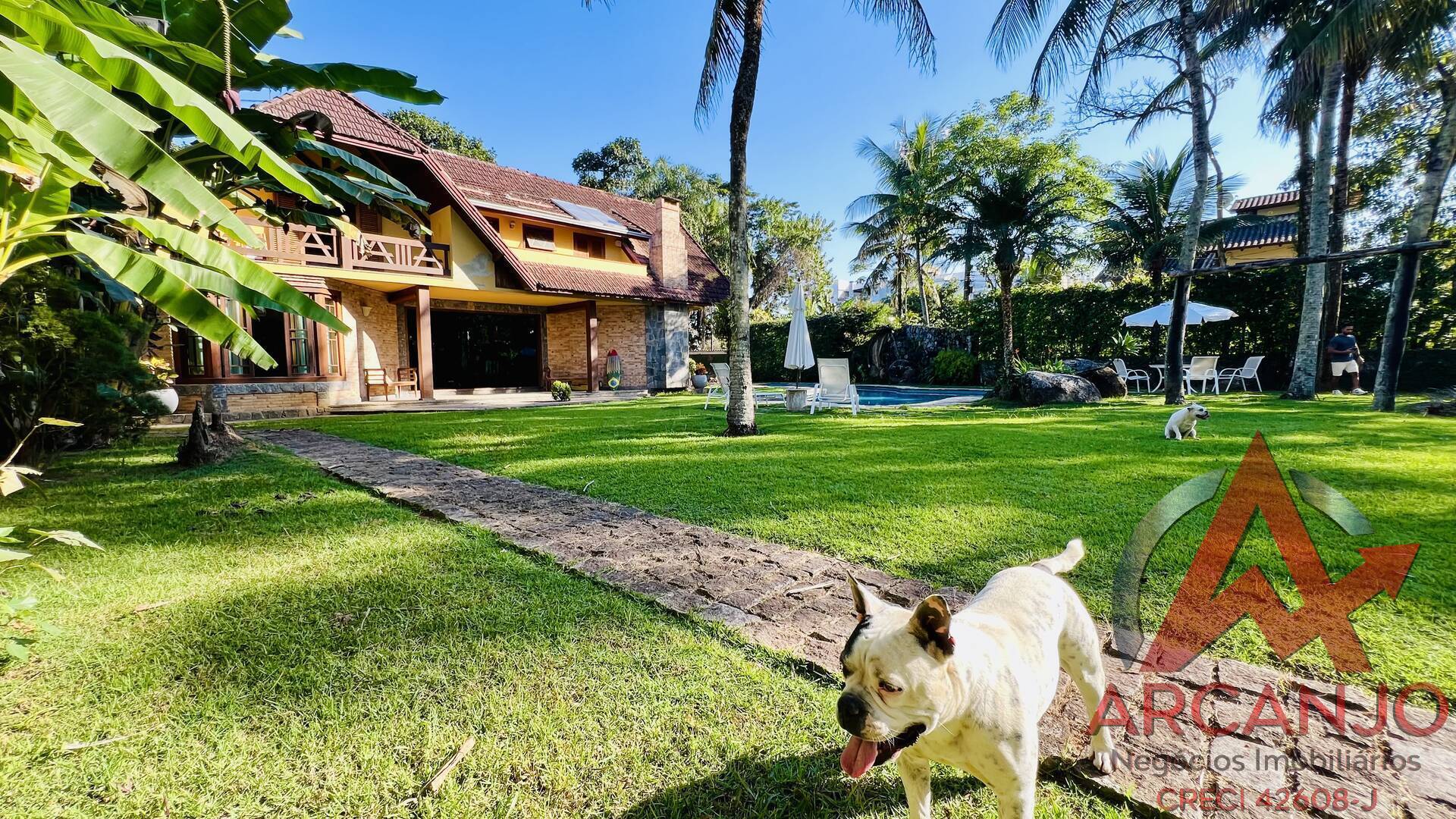 Casa à venda com 4 quartos, 800m² - Foto 9