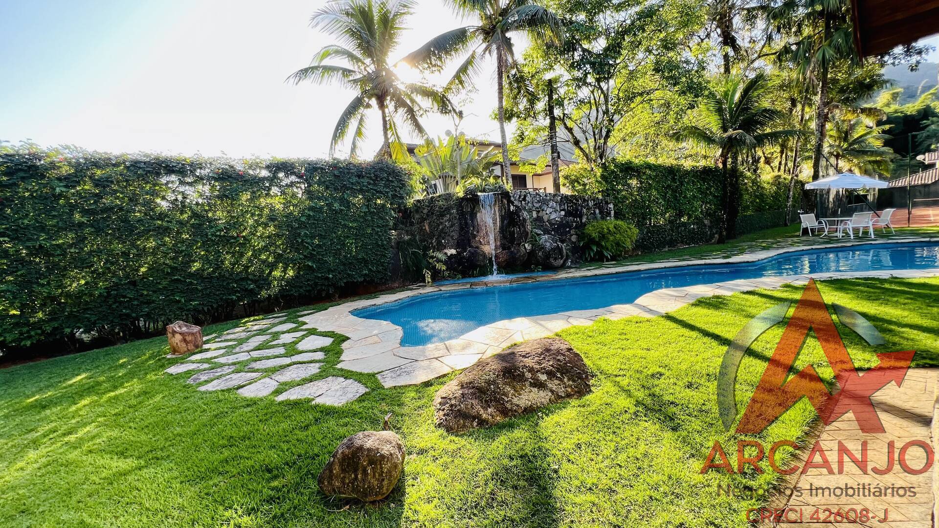 Casa à venda com 4 quartos, 800m² - Foto 15
