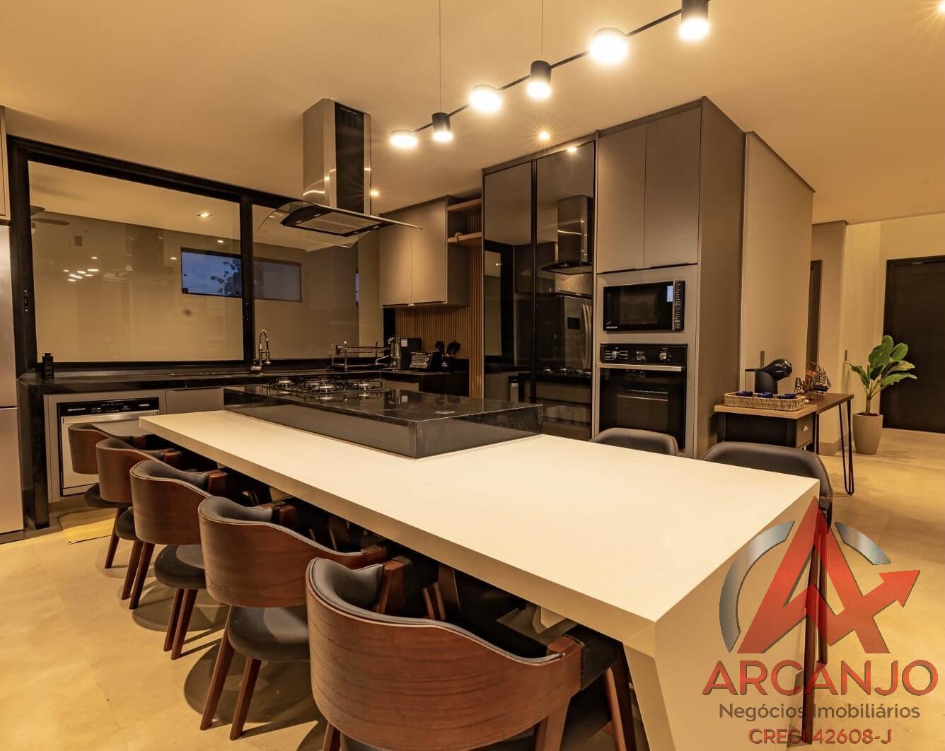 Casa à venda com 5 quartos, 375m² - Foto 8