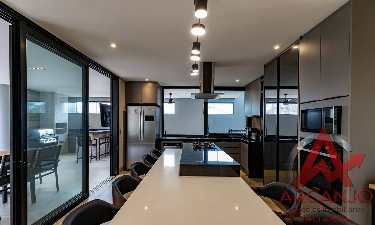 Casa à venda com 5 quartos, 375m² - Foto 15