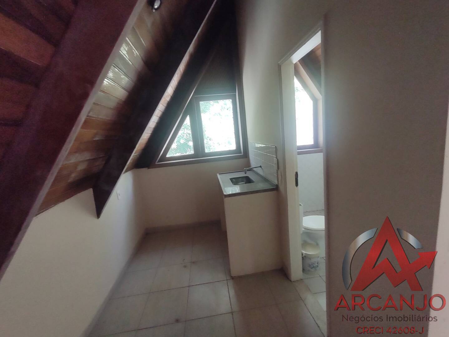 Casa de Condomínio à venda com 5 quartos, 305m² - Foto 37