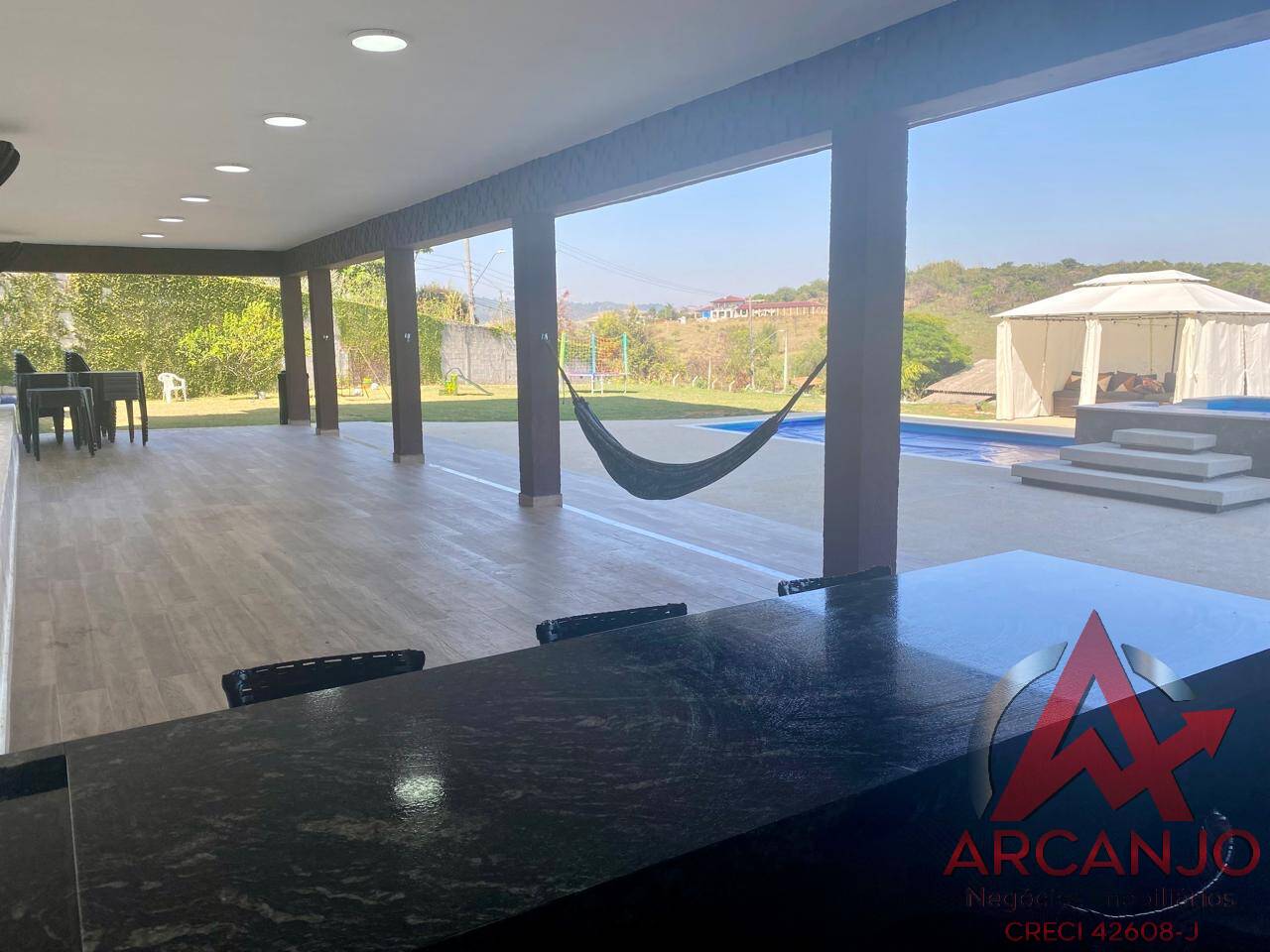 Chácara à venda com 3 quartos, 650m² - Foto 32