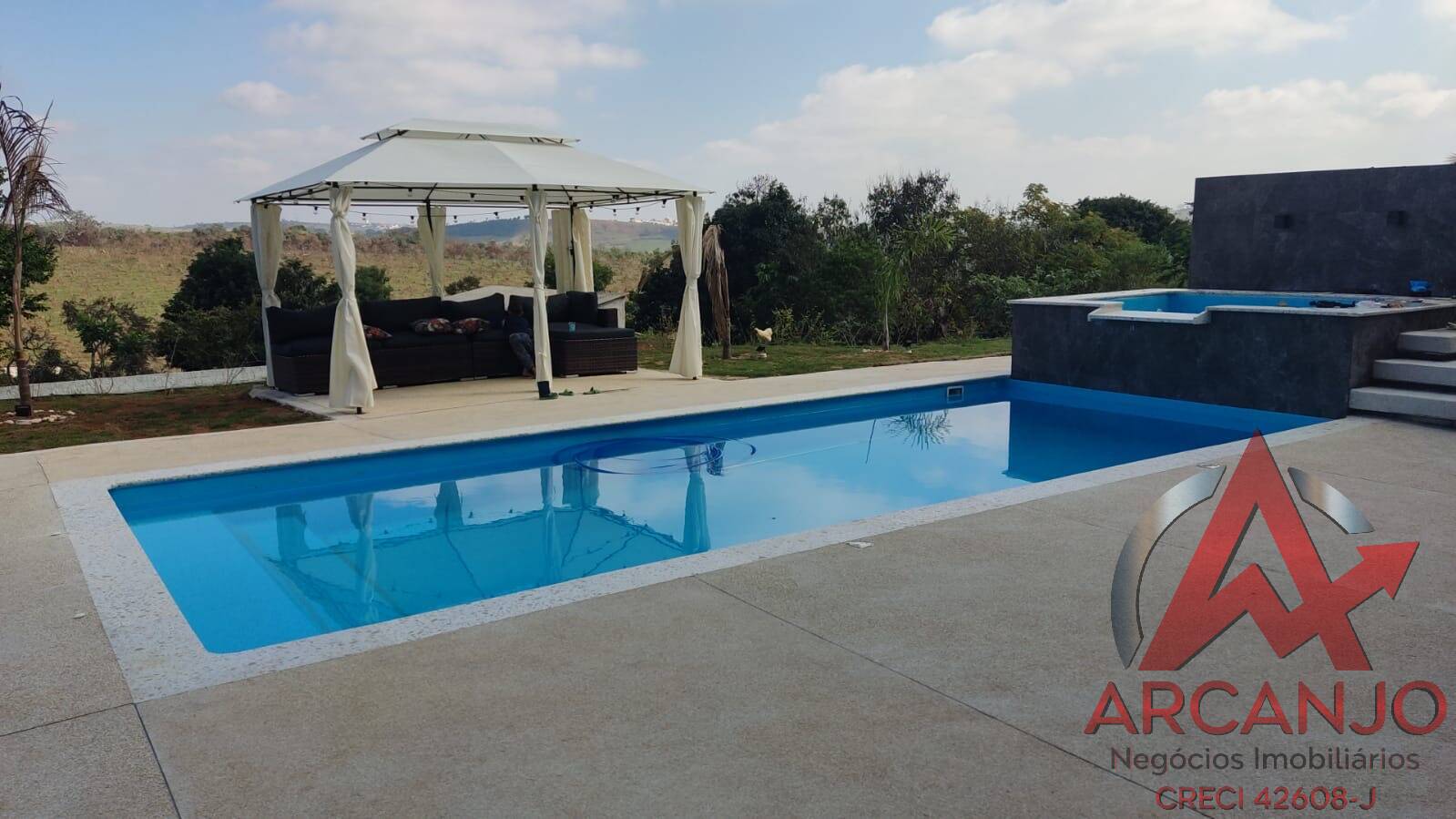 Chácara à venda com 3 quartos, 650m² - Foto 35