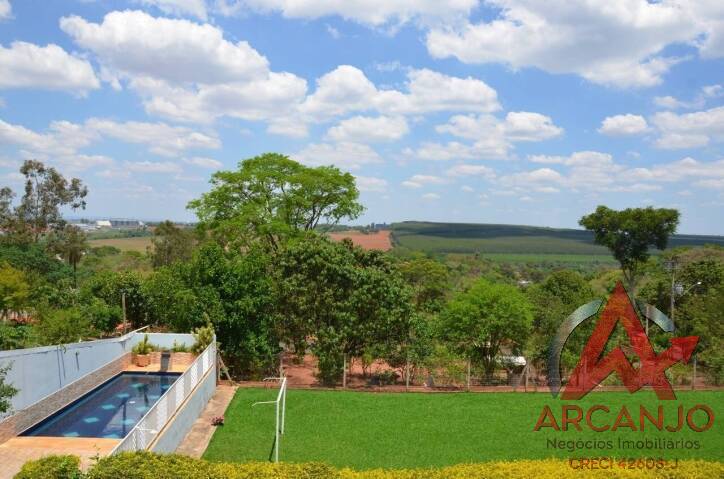 Chácara à venda com 4 quartos, 560m² - Foto 13