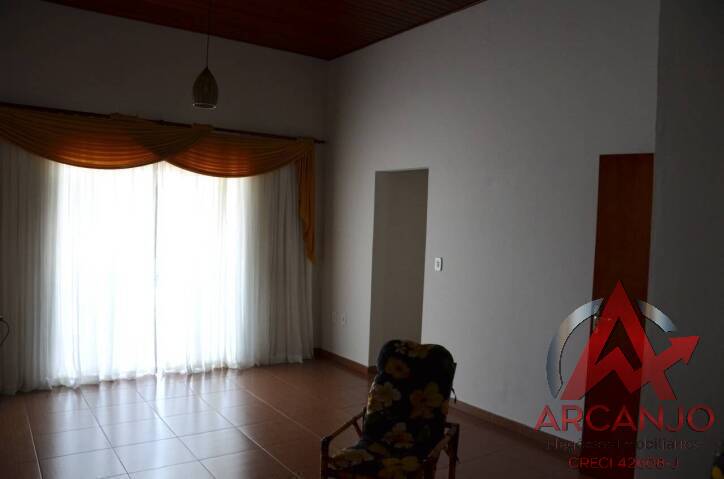 Chácara à venda com 4 quartos, 560m² - Foto 35