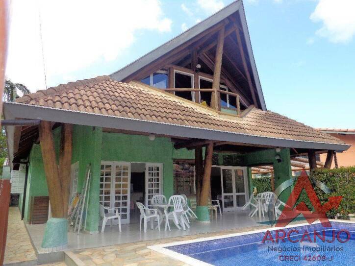 Casa à venda com 6 quartos, 326m² - Foto 1
