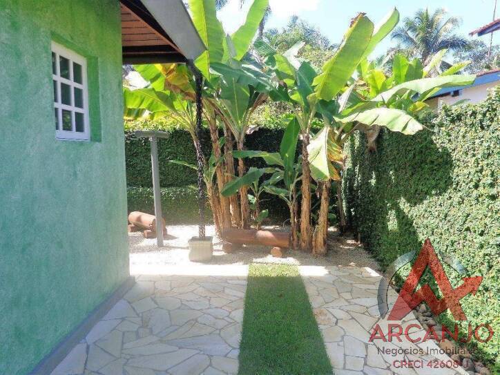 Casa à venda com 6 quartos, 326m² - Foto 6