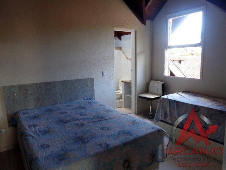 Casa à venda com 6 quartos, 326m² - Foto 19