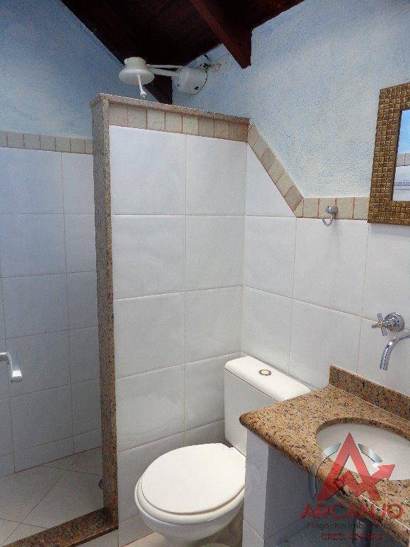 Casa à venda com 6 quartos, 326m² - Foto 21