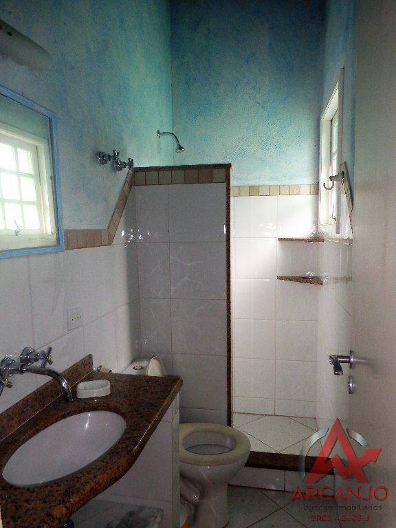 Casa à venda com 6 quartos, 326m² - Foto 30