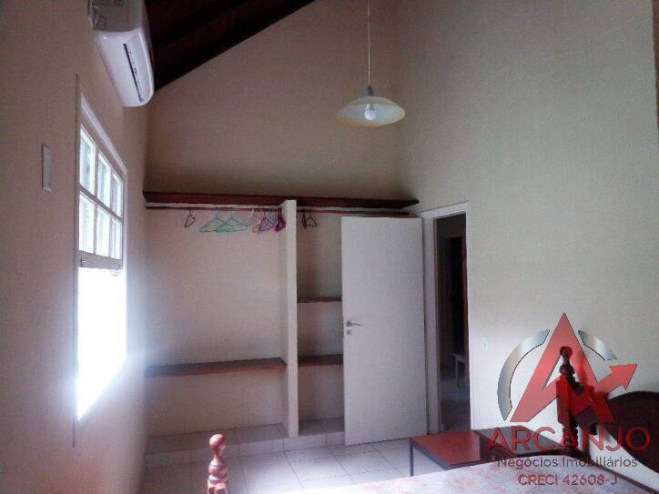 Casa à venda com 6 quartos, 326m² - Foto 31