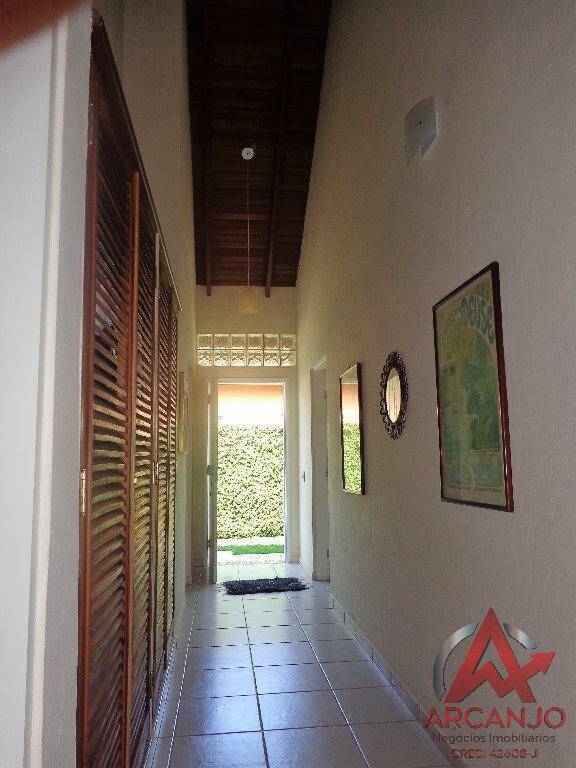 Casa à venda com 6 quartos, 326m² - Foto 37