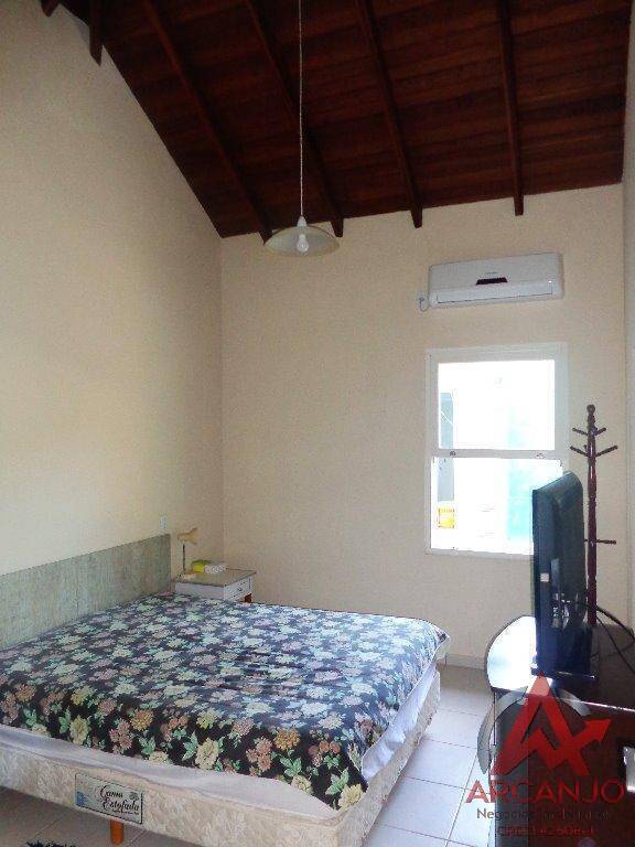 Casa à venda com 6 quartos, 326m² - Foto 38