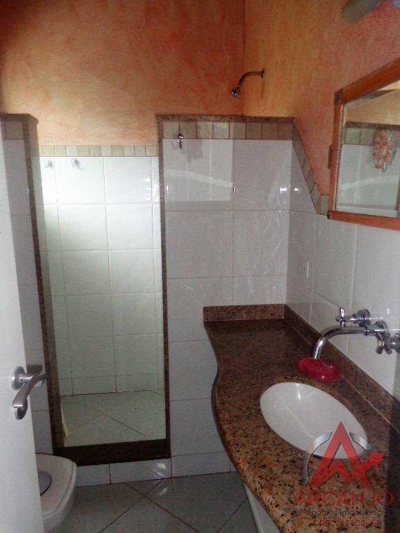 Casa à venda com 6 quartos, 326m² - Foto 39