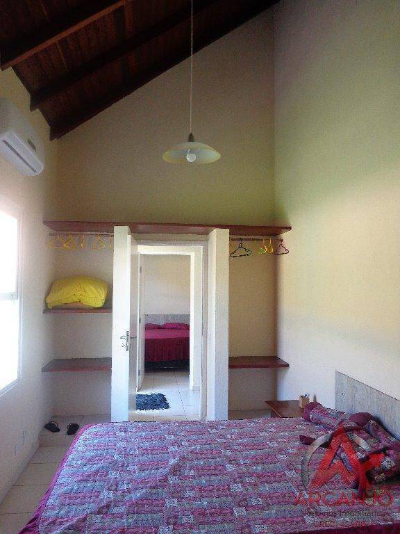 Casa à venda com 6 quartos, 326m² - Foto 41