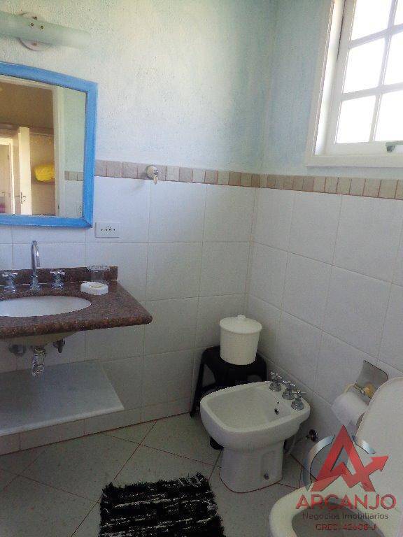 Casa à venda com 6 quartos, 326m² - Foto 42