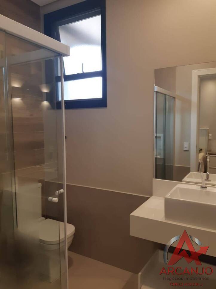 Casa à venda com 4 quartos, 230m² - Foto 5