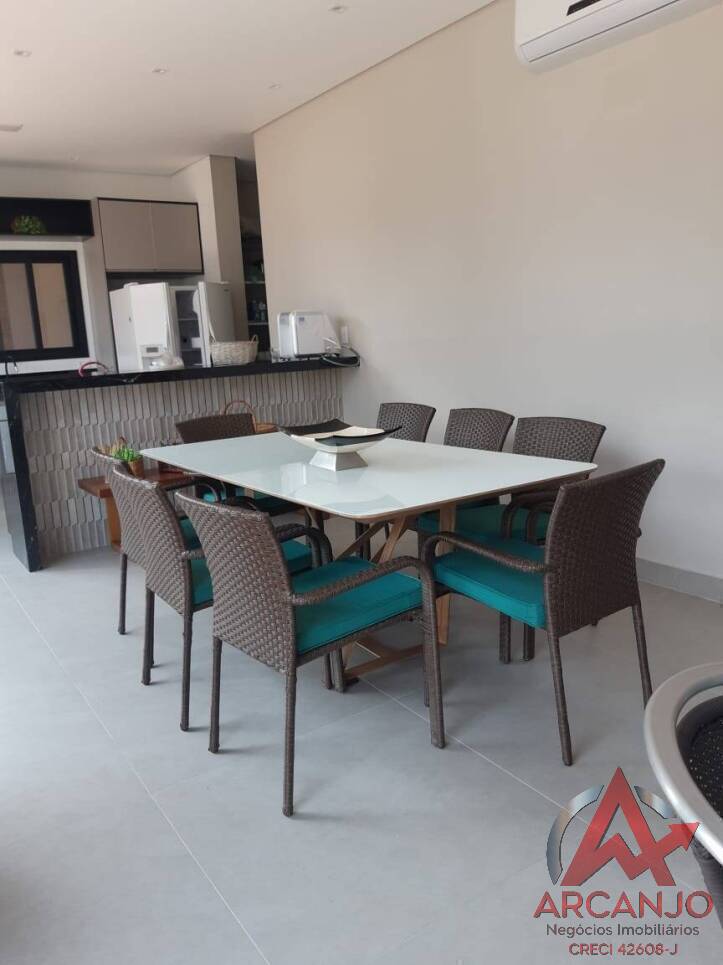 Casa à venda com 4 quartos, 230m² - Foto 7