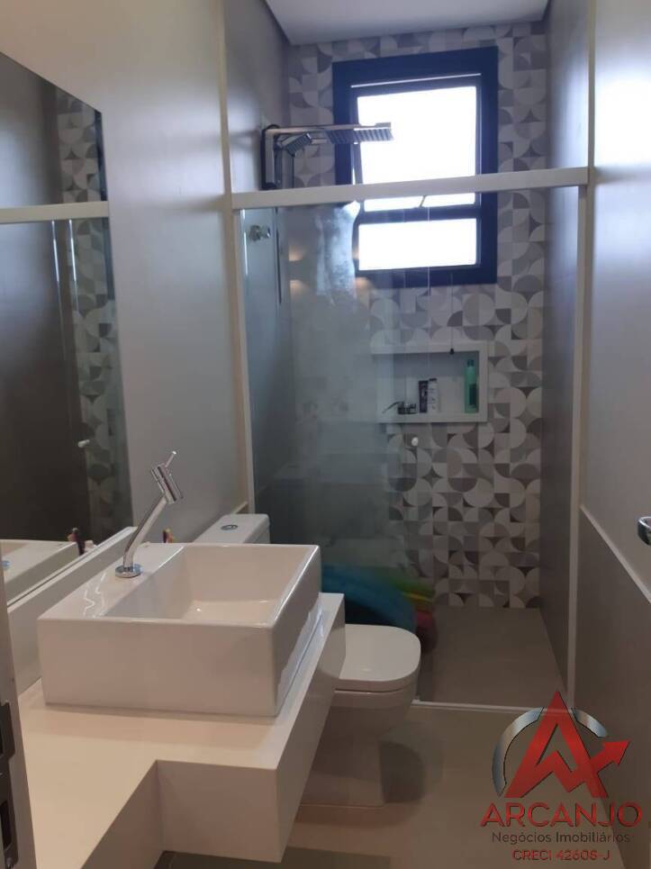 Casa à venda com 4 quartos, 230m² - Foto 9