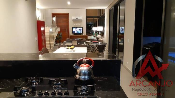 Casa à venda com 4 quartos, 230m² - Foto 16