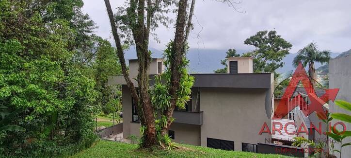 Casa à venda com 4 quartos, 230m² - Foto 21