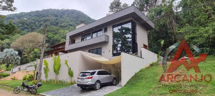 Casa à venda com 4 quartos, 230m² - Foto 23