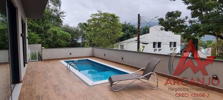 Casa à venda com 4 quartos, 230m² - Foto 31