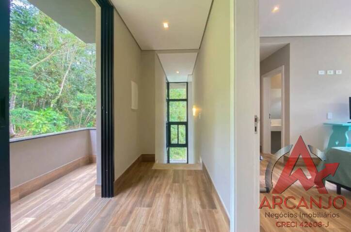 Casa à venda com 4 quartos, 230m² - Foto 35