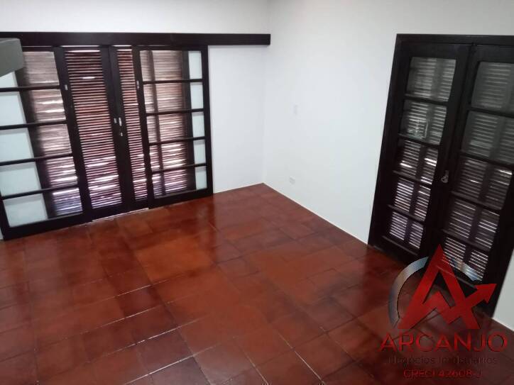 Casa à venda com 2 quartos, 110m² - Foto 17